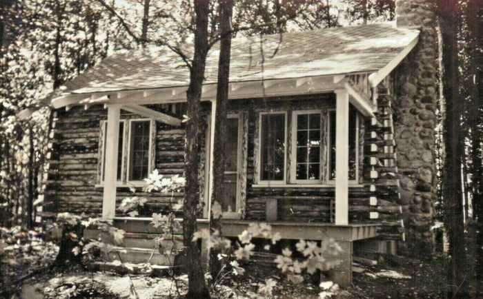 Pentoga Park - Vintage Postcard (newer photo)